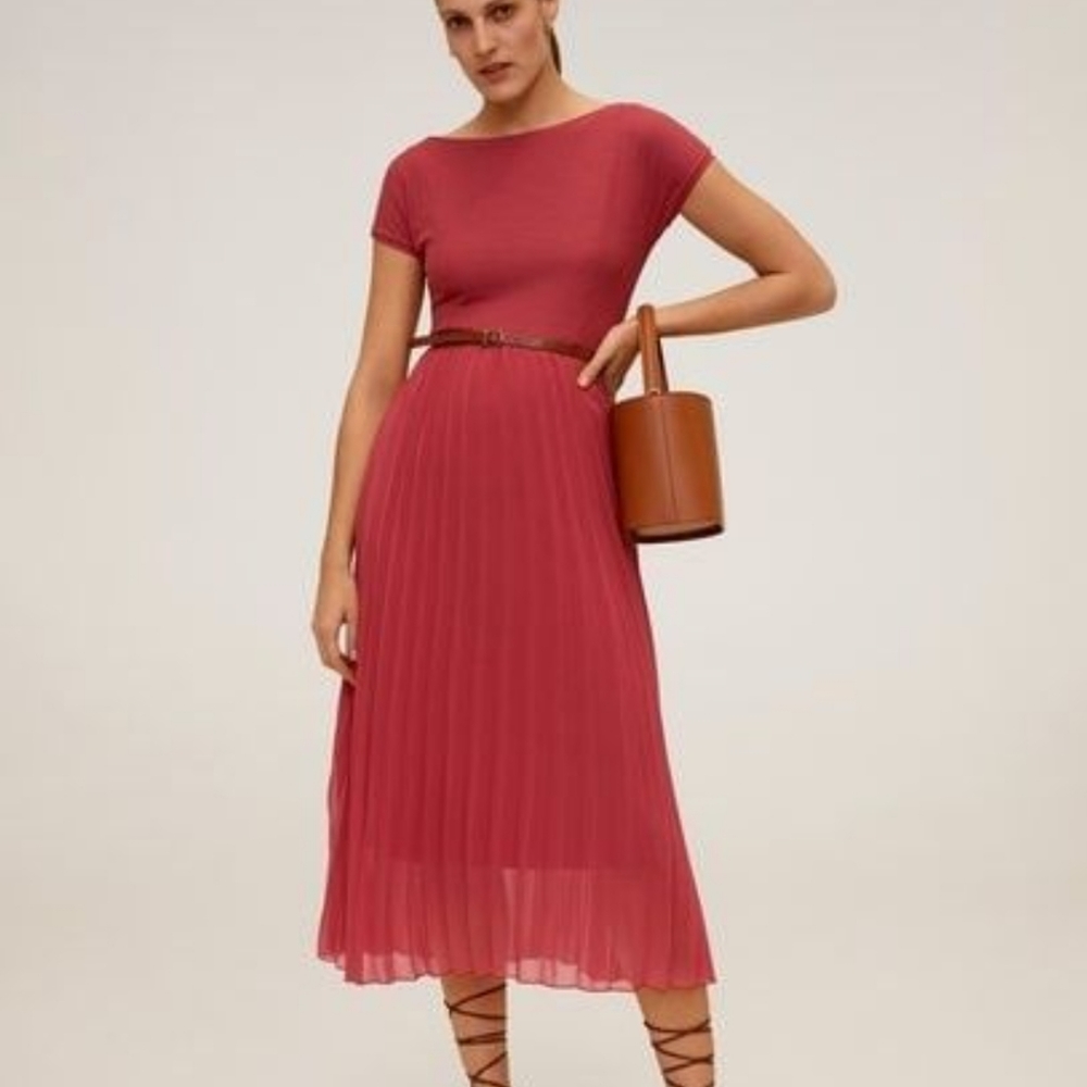 EUC MANGO WOMEN'S PLEATED HEM DRESS IN SIZE 4 MEDIUM PINK